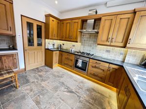 Kitchen- click for photo gallery